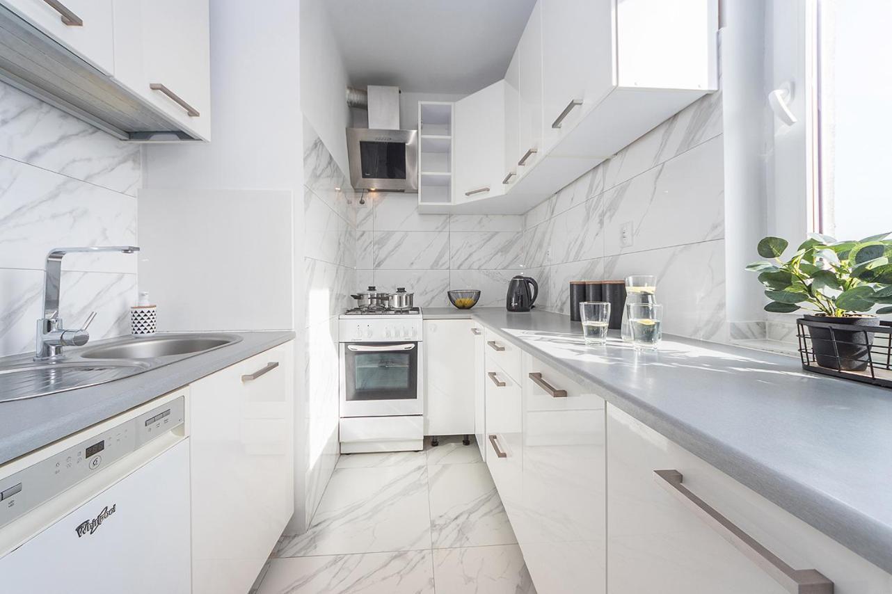 Glow Apartments, Apartament Kolobrzeska 格但斯克 外观 照片